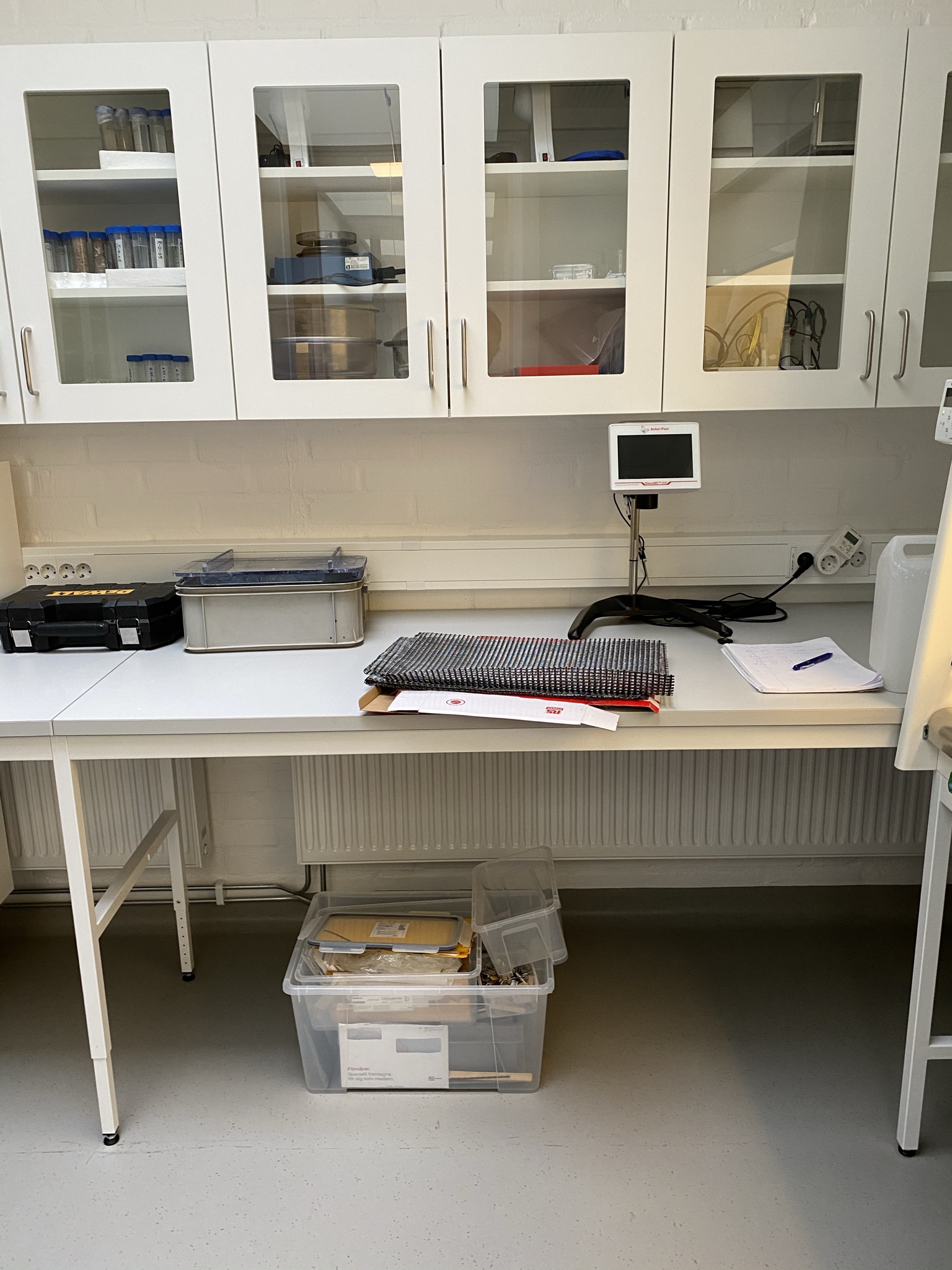 Picture of BENCH TOP WORK SPACE 04.1036B