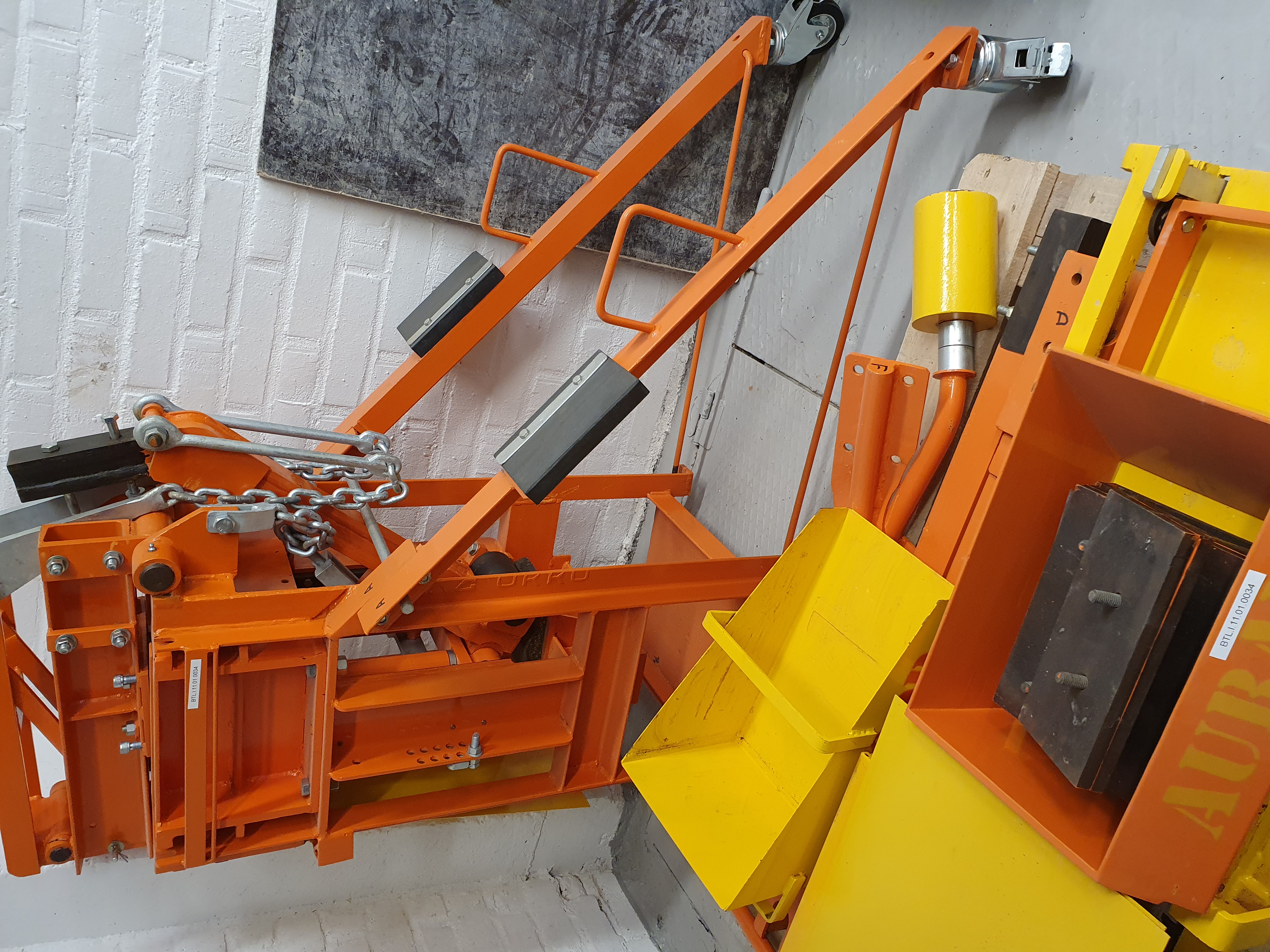 Picture of PRESS 5_CEB earth press