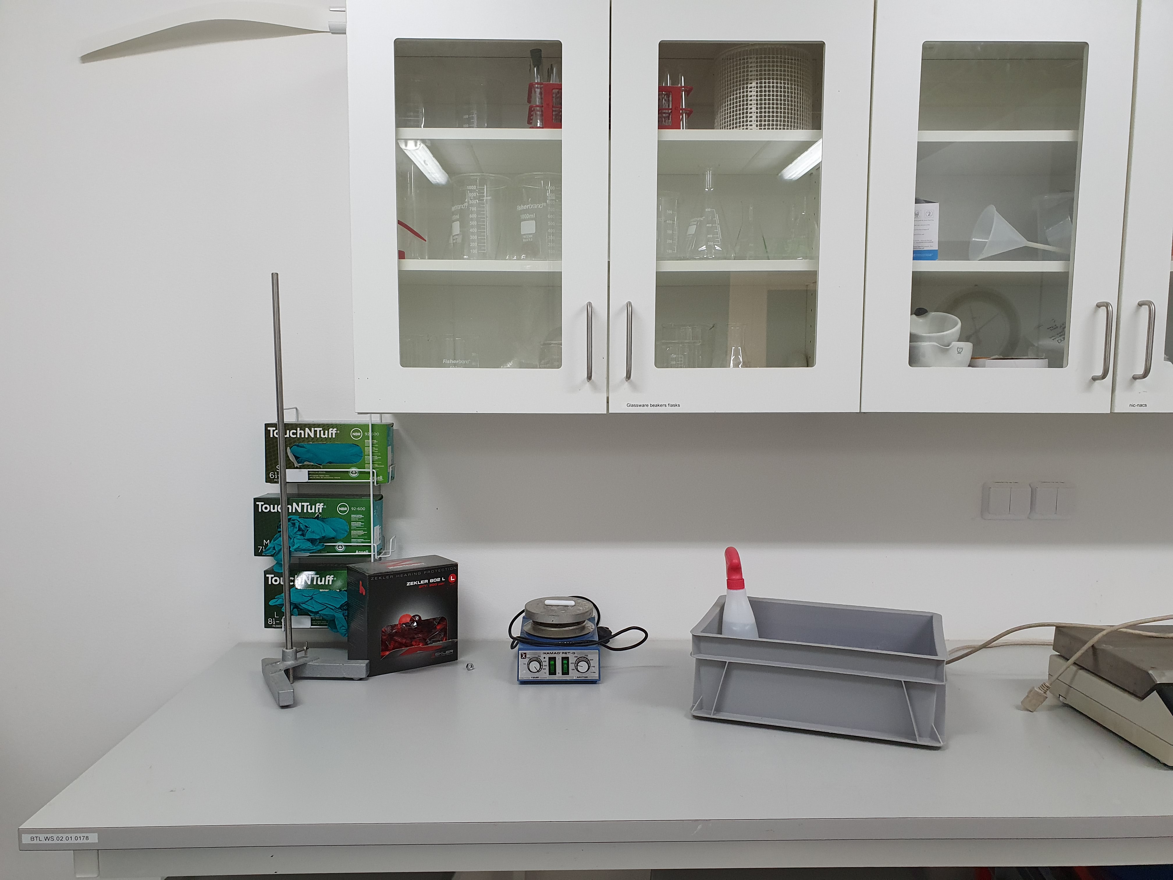 Picture of BENCH TOP WORK SPACE 01.0178