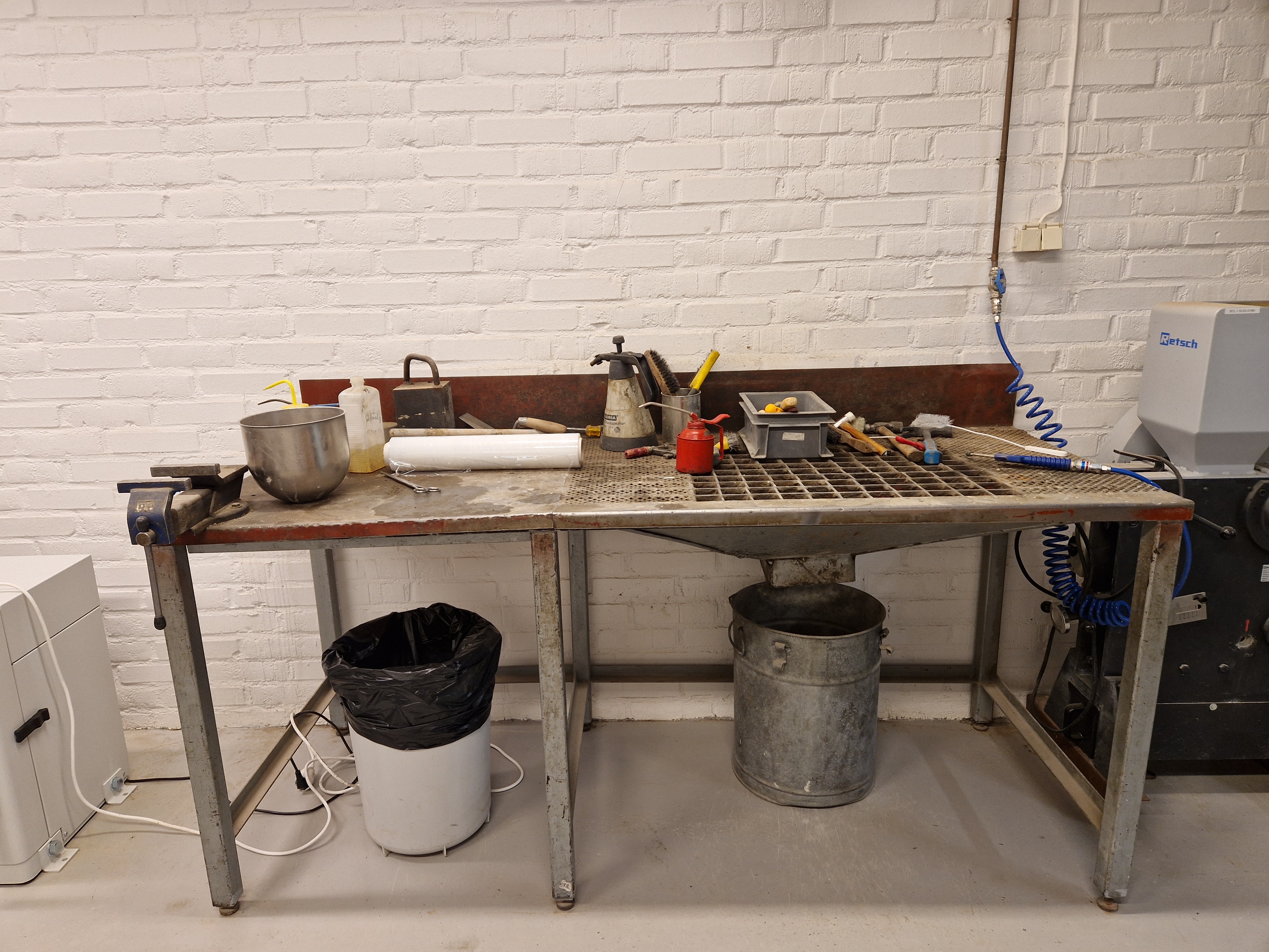 Picture of BENCH TOP DEMOLDING 12.0180